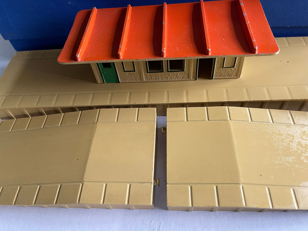 Thumbnail: DA456 D1 ISLAND PLATFORM BOXED