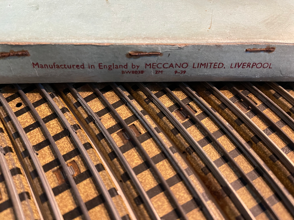 Thumbnail: D508 EDA1 8 x STANDARD CURVED RAIL PRE WAR 9/1939