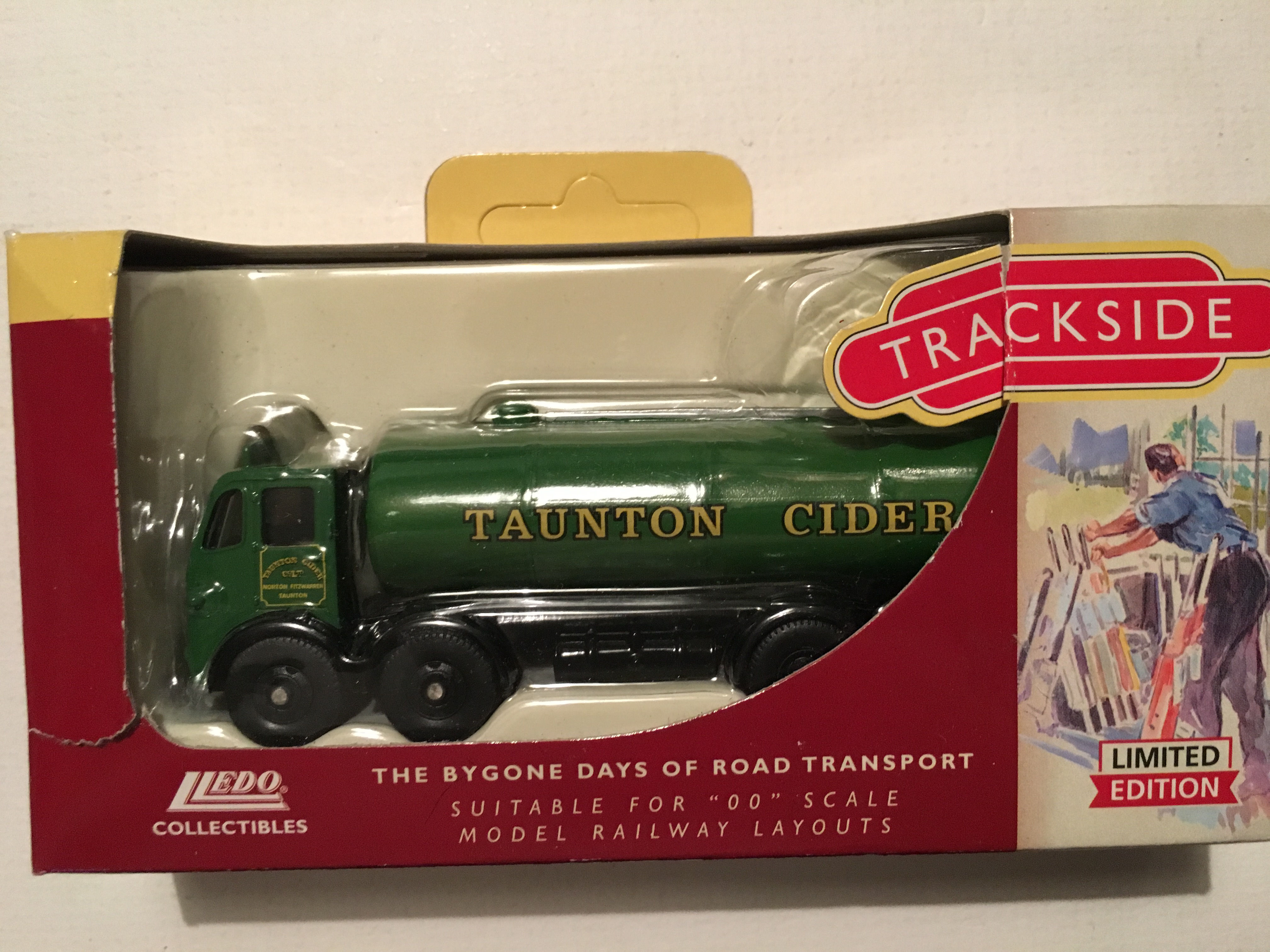 DG176013 LEYLAND TANKER TAUNTON CIDER