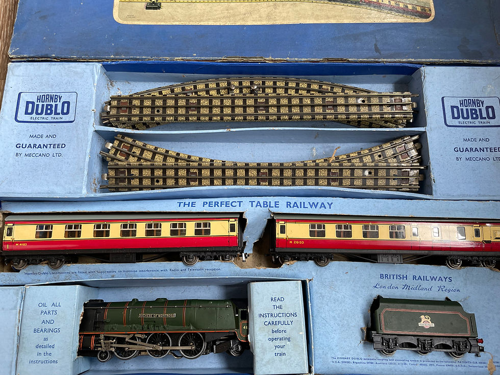 Thumbnail: EDP12 DUCHESS OF MONTROSE PASSENGER TRAIN SET