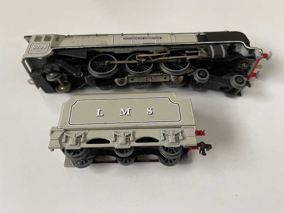 Thumbnail: 4-6-2 DUCHESS OF ABERCORN & TENDER UNBOXED