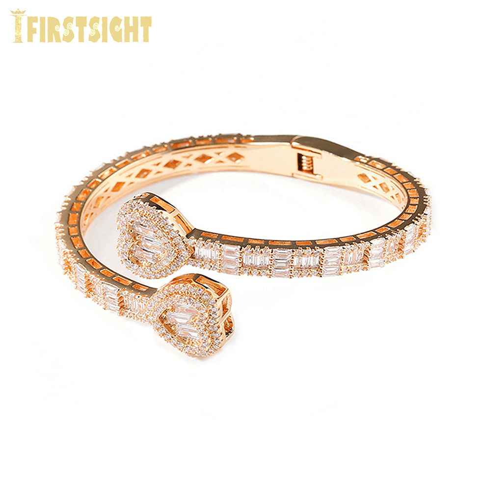 Miniature : 2024 New Iced Out Bling Opened Heart Zircon Charm Bracelet Rectangle AAA CZ Hear