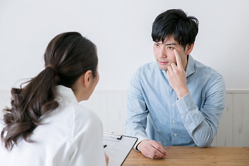 眼科医師と男性