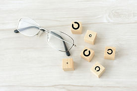 メガネとブロック