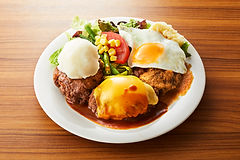 AOIよくばりトリプルハンバーグ
