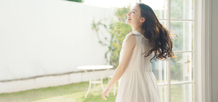 女性