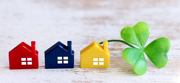 クローバーと家