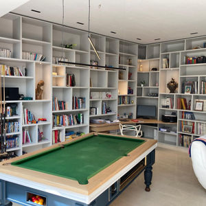 Bibliothèque peinte bureau et plateau billard