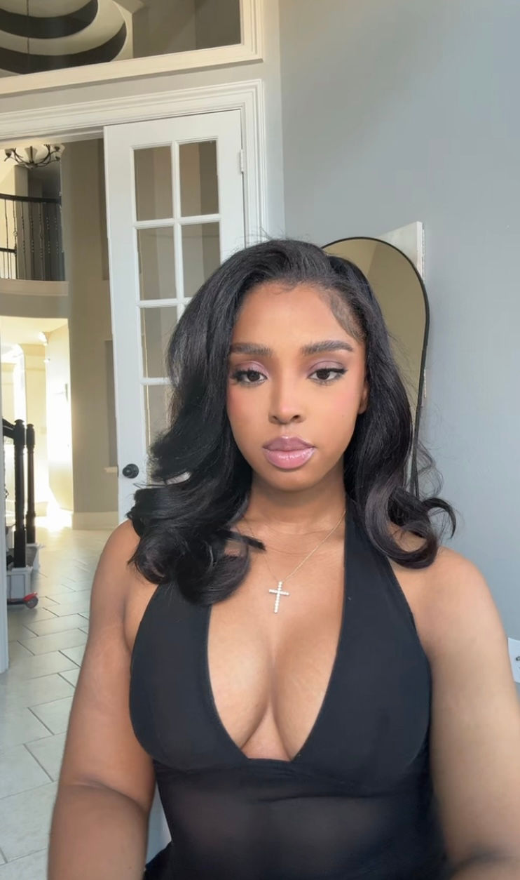 Thumbnail: Mid length Layered UPart Wig 