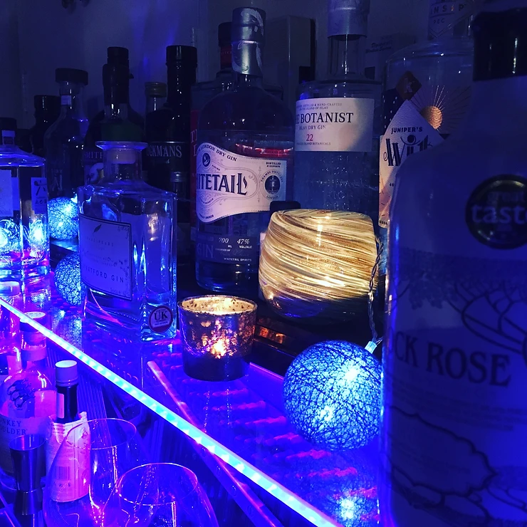 Bar drinks, gins and spirits
