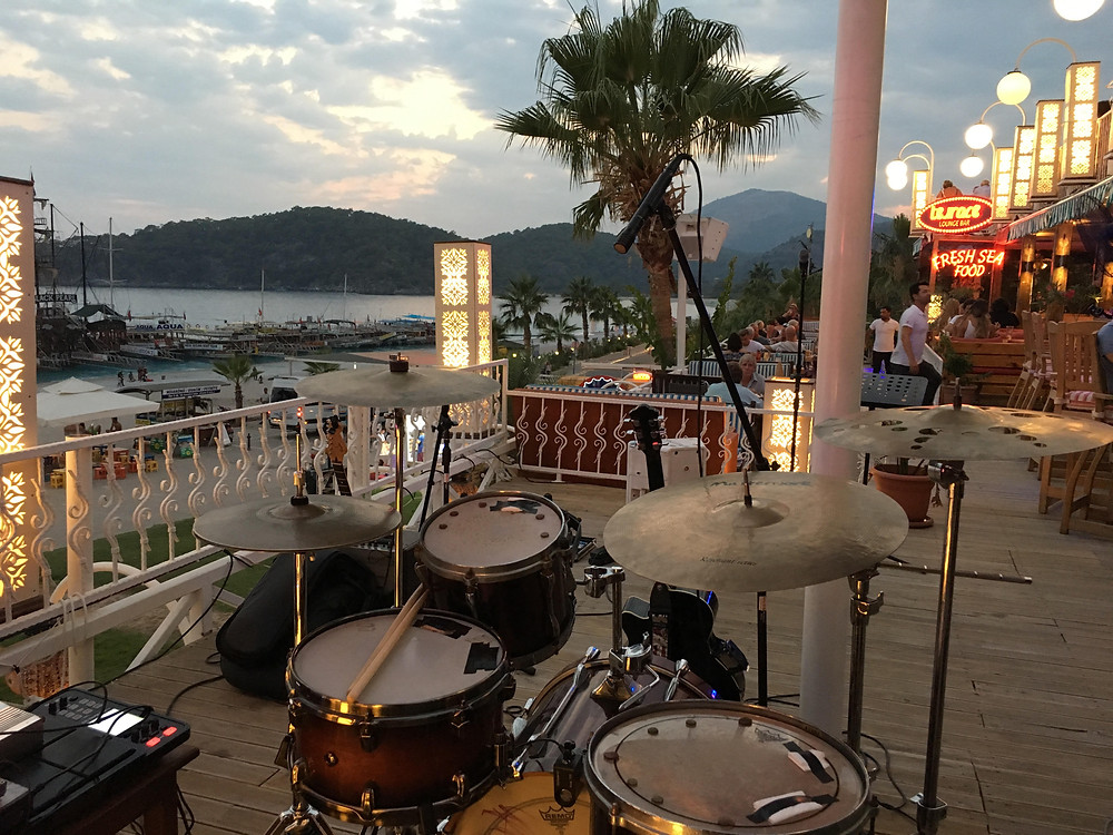 Onur Asilkılıç Fethiye Ağustos ayı canlı müzik programı