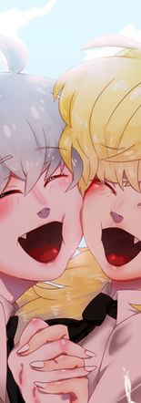 抱き合う双子.jpg