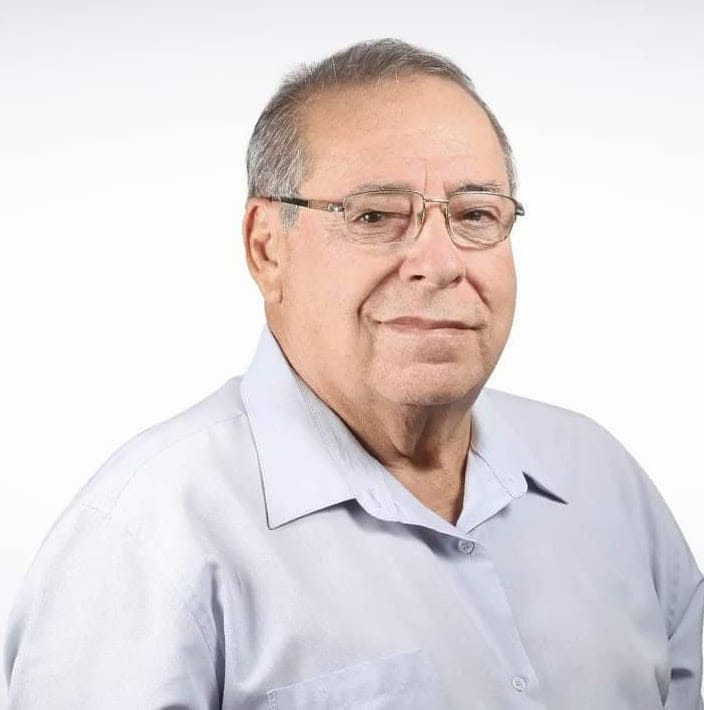 Dr. Ontiveros, pai da Drª. Fernanda Ontiveros, foi primeiro médico obstetra de Japeri, lembrado como o "médico do povo", e uma figura fundamental na emancipação e no desenvolvimento político e social do município. Foto: Reprodução/Facebook.