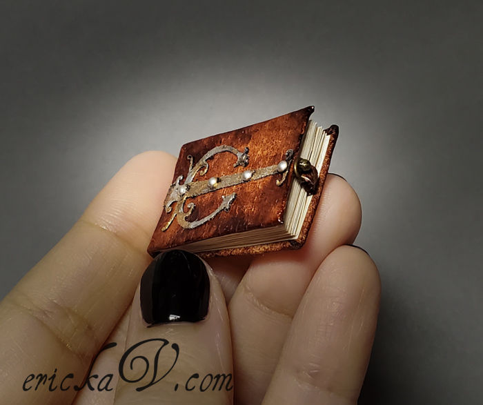 Thumbnail: Miniature medieval Book of Miraculous Signs