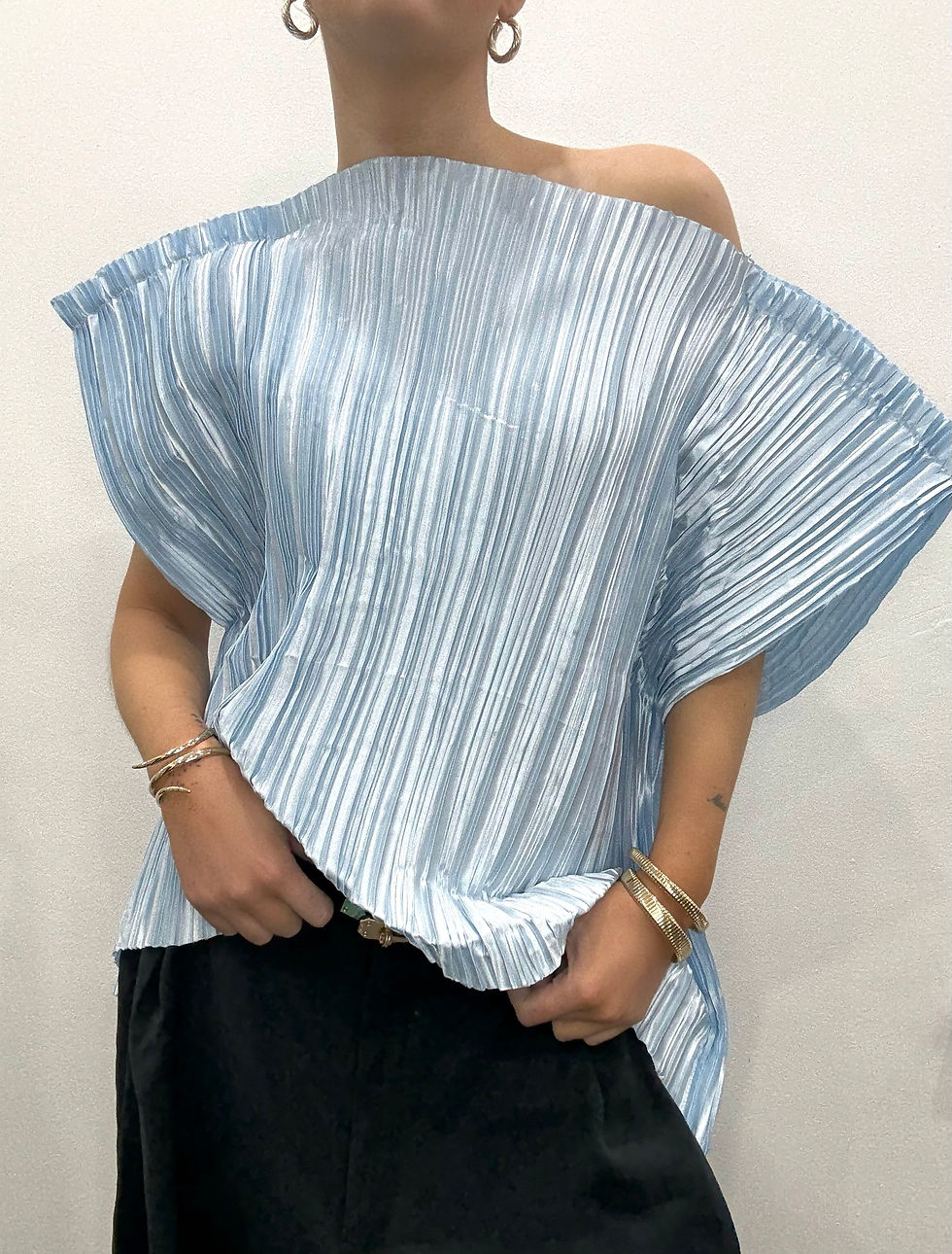 Thumbnail: Sculptural Pleated Top – Icy Blue