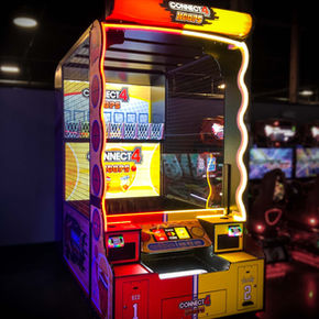 Connect 4 Hoops Arcade Game at Humdingers