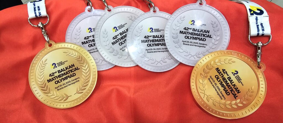 Международни победи по математика и информатика за български деца
