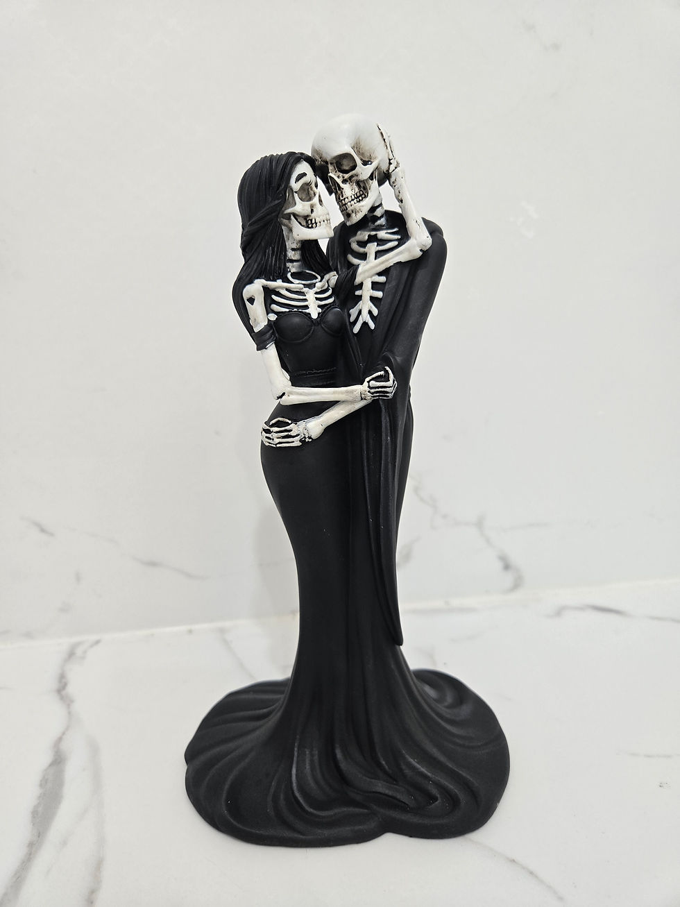 Thumbnail: Eternal Embrace Gothic Skeletons Figurine 24cm