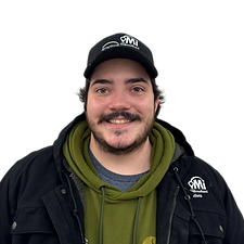 Alex headshot.png
