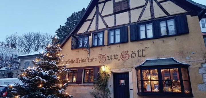 Das Zur Höll in der Winterlandschaft