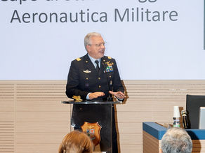 Rompere il “Soffitto di Cristallo”: Leadership Femminile nell’Aerospazio