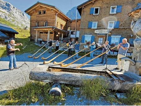 Presseberichte St. Antönier Volksmusik-Ferienwoche 2022