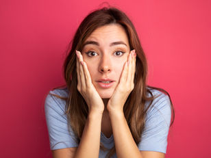 5 señales de que tu piel necesita más que una crema