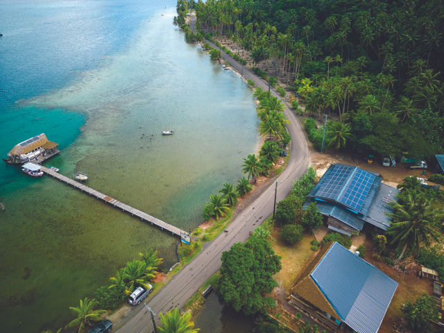 Le Domaine Pari Pari est labellisé fenua durable : énergie solaire, économie d’eau, papier recyclé… autant d’efforts pour que son développement économique n’épuise pas les ressources naturelles.