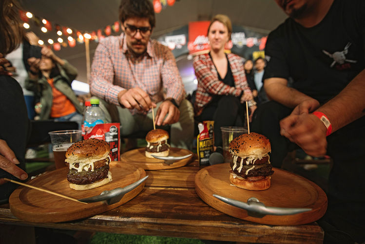 alacena-en-burger-fest-foto12.jpg