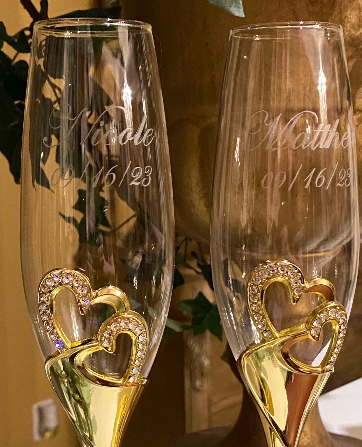 ENGRAVED Gold Heart Set with Diamonds Champagne Flutes - Wedding Glasses for Bri