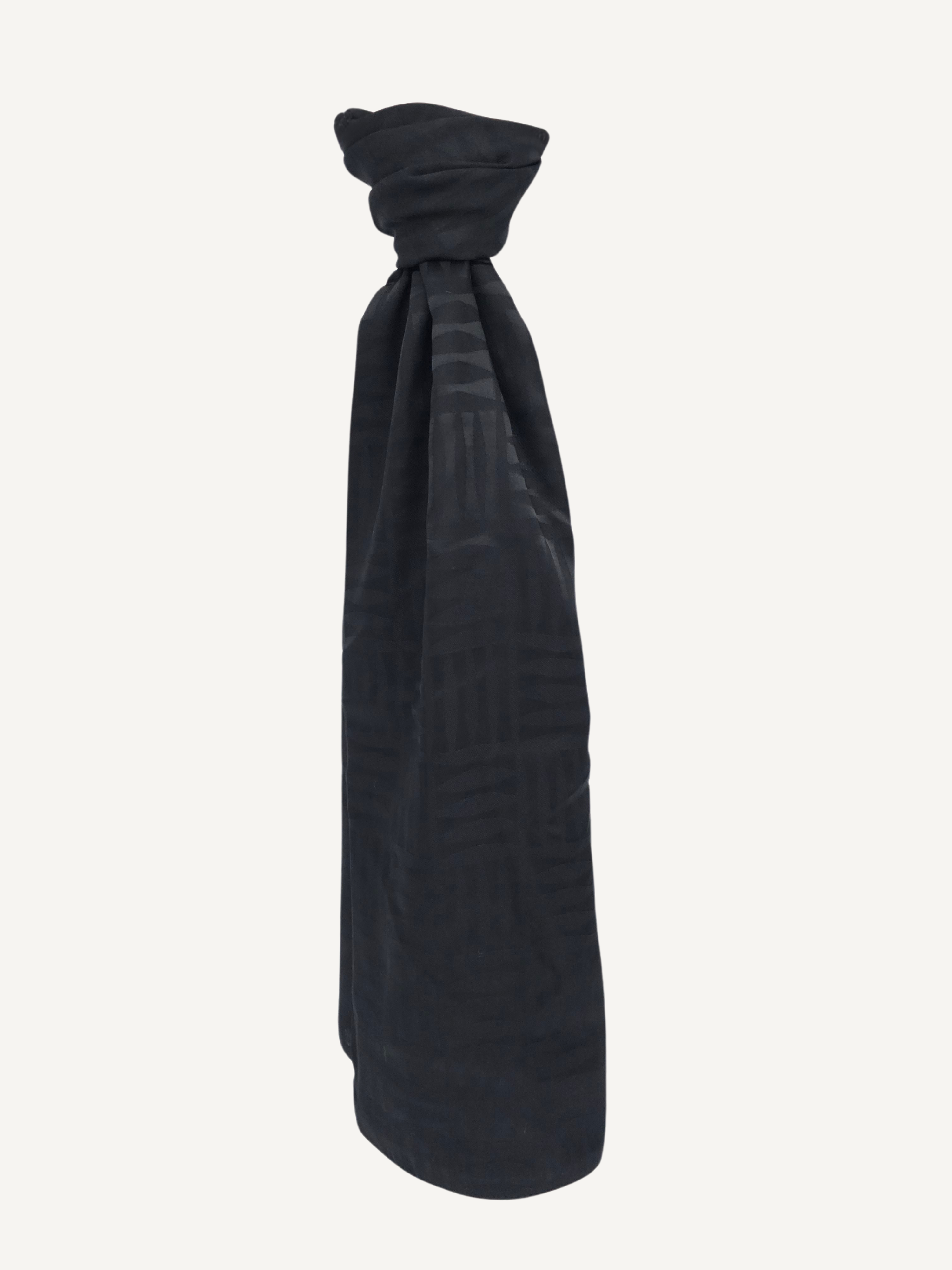 Jacquard Shawl - Metallic Black