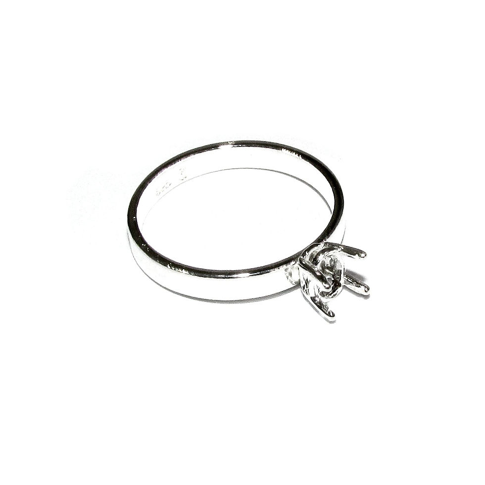 Thumbnail: 925 Silver Oval 4x6mm Prong Setting Ring, Size 4-11 - 1 piece