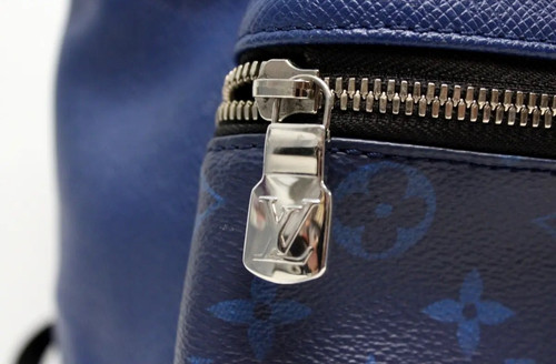 Louis Vuitton: Tiger Men's Backpack Discovery Cobalt Blue