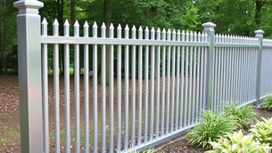 Full Yard vs. Partial Fencing: A Strategic Guide for Property Owners