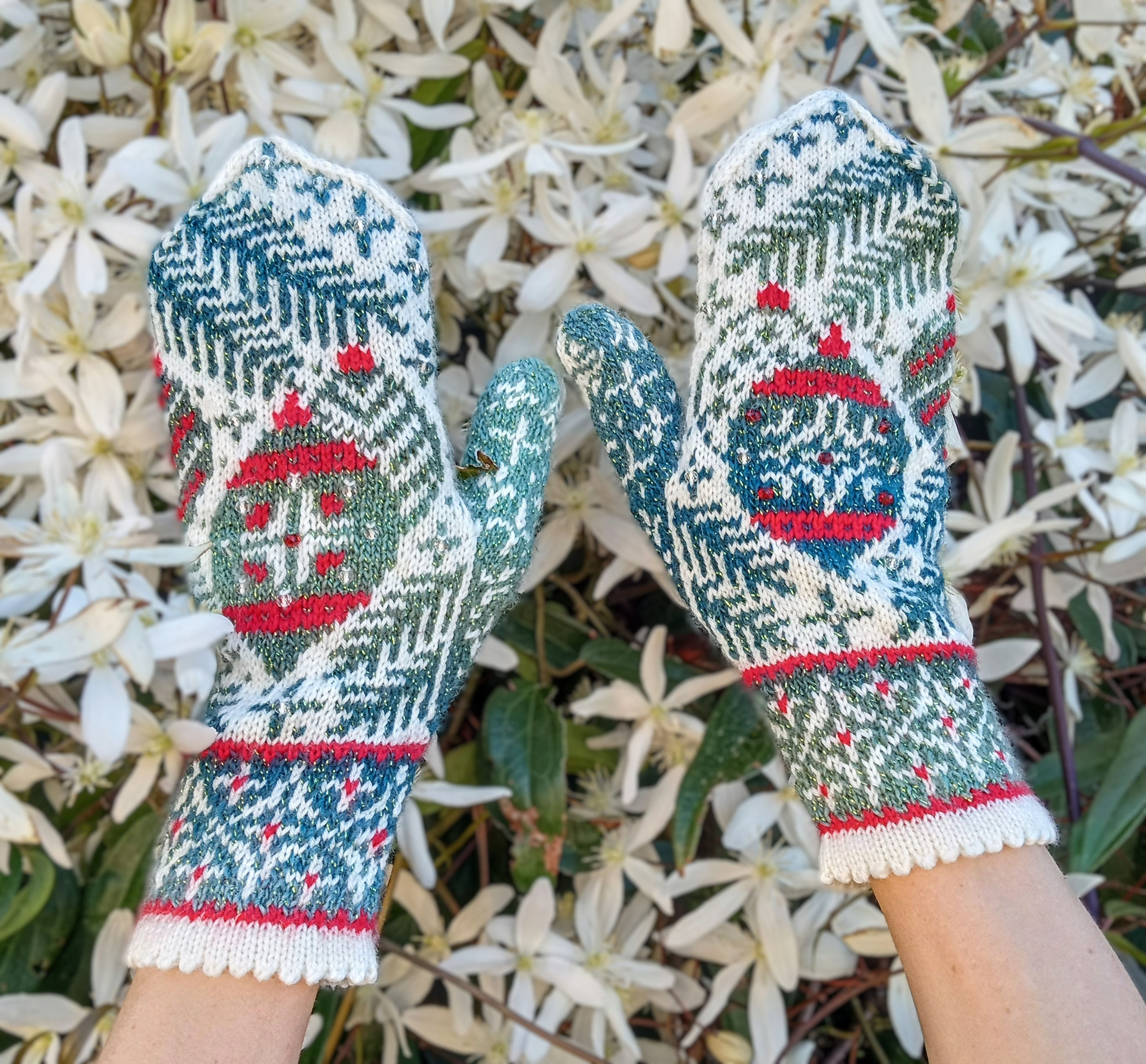 Merry Christmas Tree Mittens