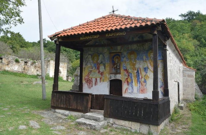 Конзервација и реставрација на икони, иконостаси и ѕидното сликарство во две цркви во кумановскиот р
