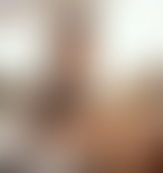 Не треба да покажувате многу кожа за да бидете секси: Деми Мур ги впива последните денови од летото