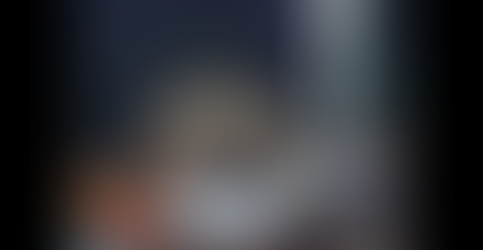 (Видео) Во потрага по храна, мечка се качи на тераса од семејна куќа во Тетовско Македонија