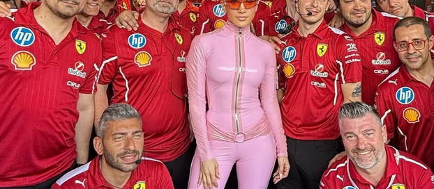 „Ова е директна навреда за исламот“: настапот на Џенифер Лопез во близина на Мека предизвика бес