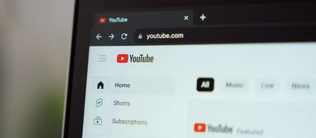 YouTube почнува целосно да ги прескокнува видеата за корисниците на блокери на реклами