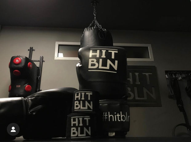 Personal Training Boxhandschuhe Boxen KIckboxen Berlin HIT BLN.jpeg