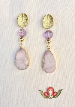 Pendientes geoda blanca