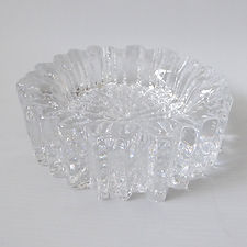 Hadeland Glassverk Nautilus art glass dish/bowl. Norway, large clear crystal round ice textured ashtray. Vintage Scandinavian, Norwegian 70s