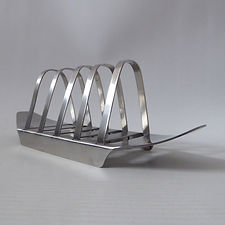 Old Hall Robert Welch vintage toast rack. Campden small four 4 slice holder. Retro Modernist 1950s 1960s 1970s. Satin 18/8 stainless steel