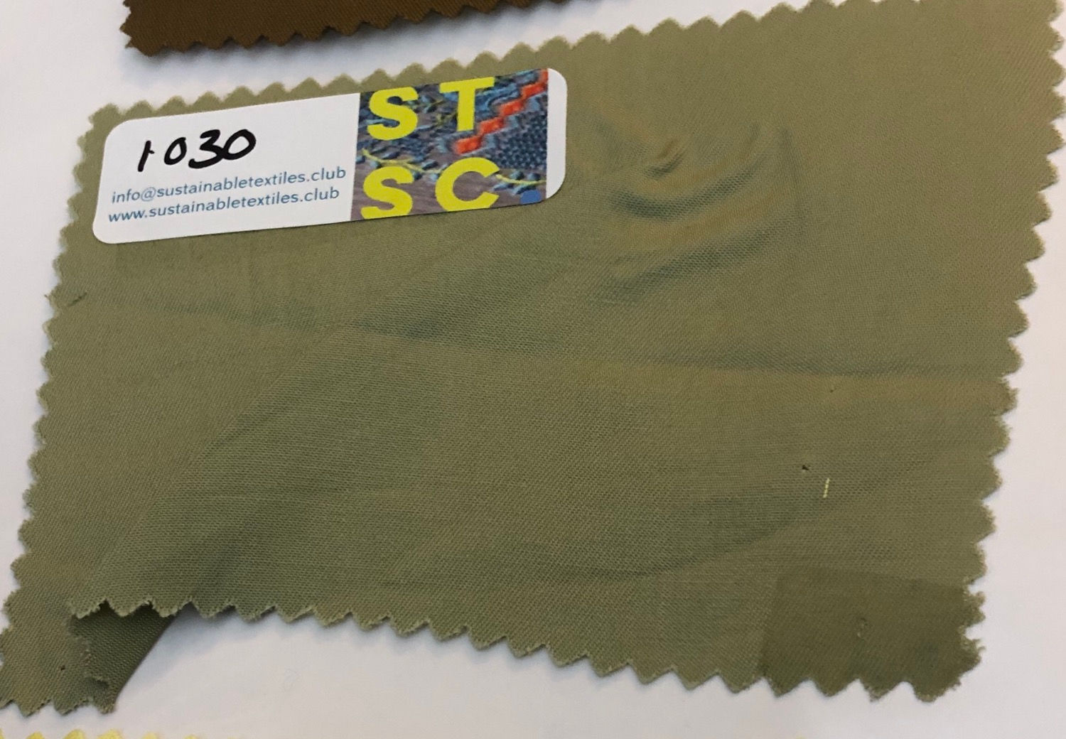 30 MODAL™ Twill. 135gsm. 1030 GREEN
