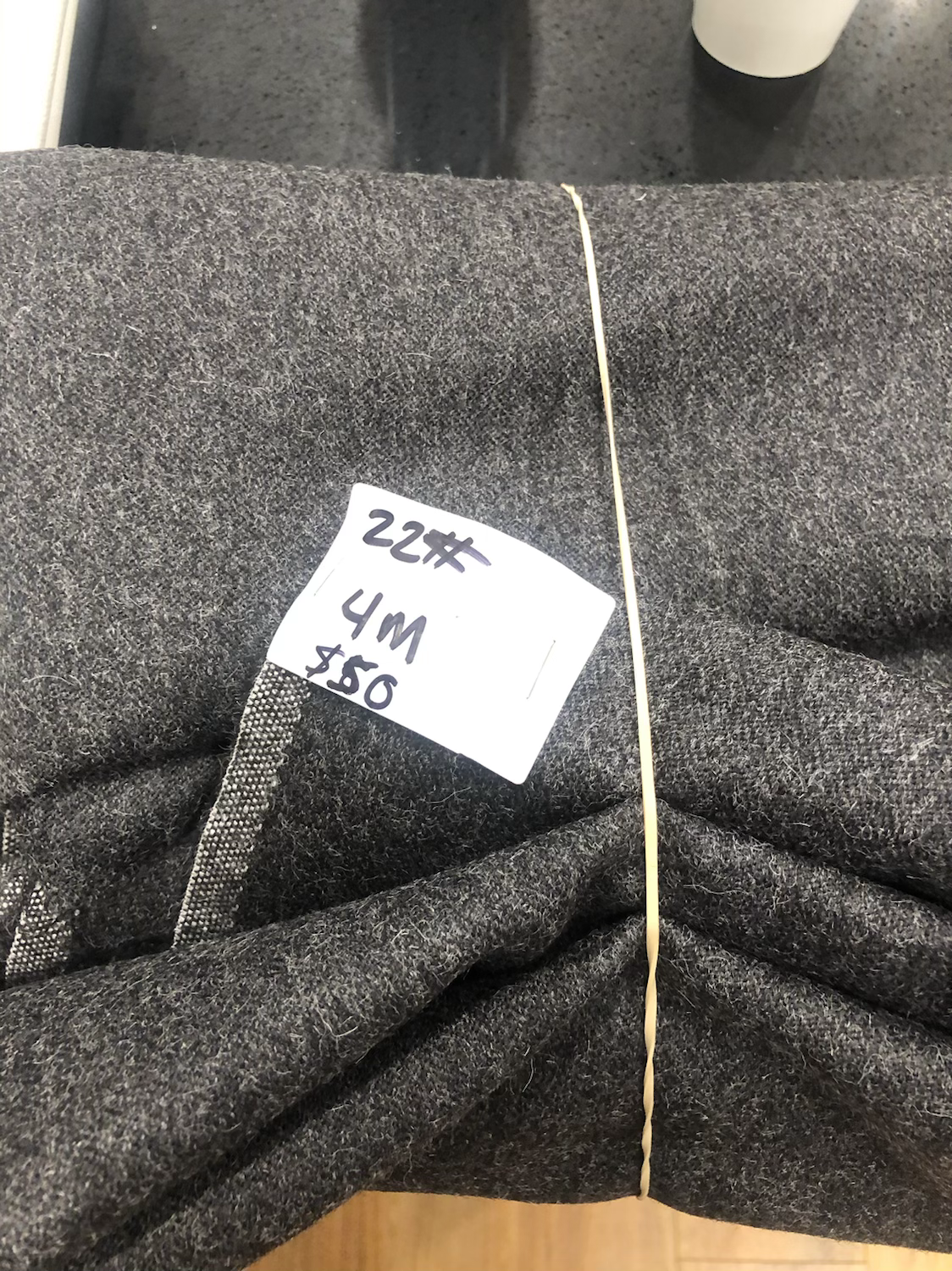 REMNANT wool ROLL +4 metres