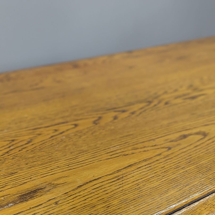 Vintažinis rašomasis stalas