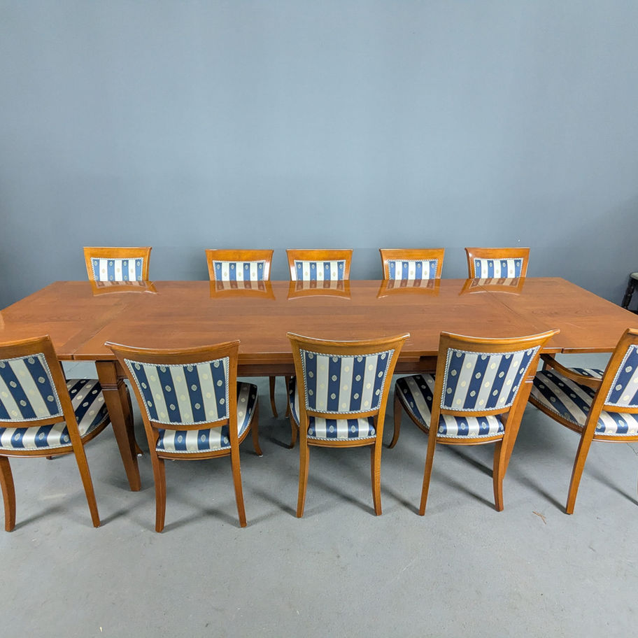 Didelis prabangus valgomojo komplektas su išskleidžiamu stalu