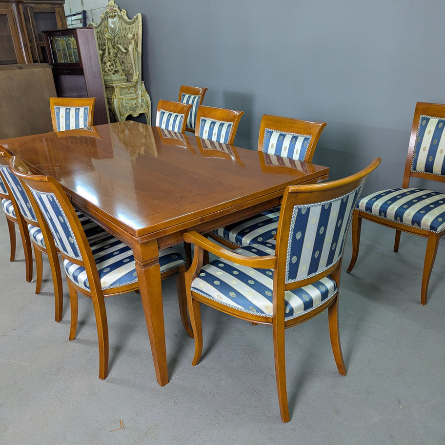 Didelis prabangus valgomojo komplektas su išskleidžiamu stalu