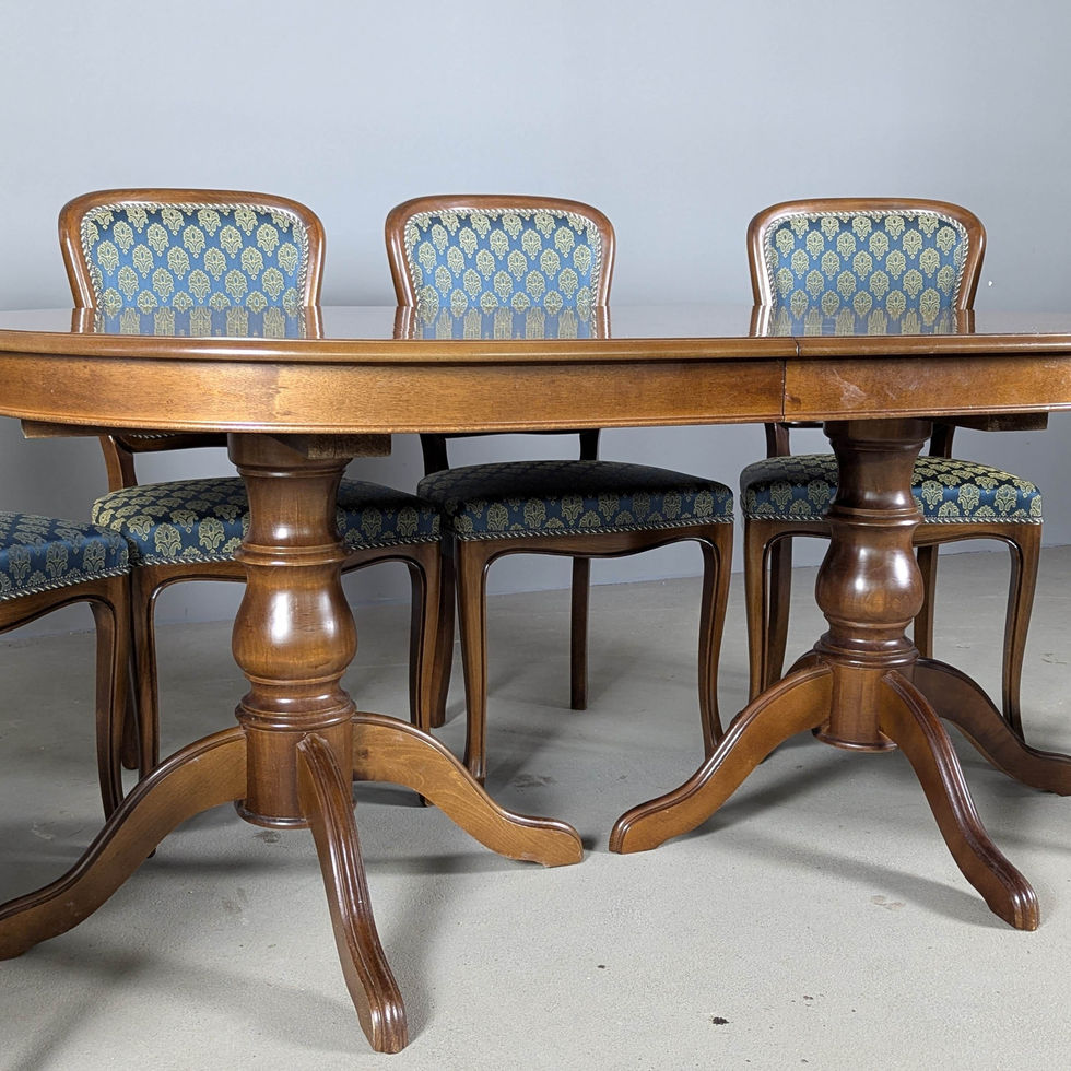 Valgomojo komplektas su 6 kėdėmis